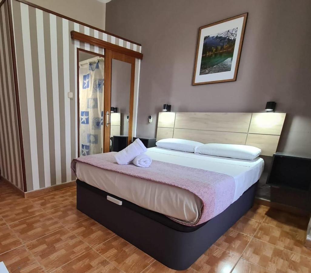 Hostal Miami Мадрид Экстерьер фото